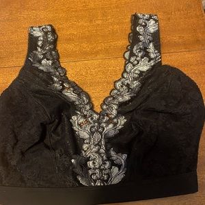 Breezies Wire Free Bralette Lace Bra